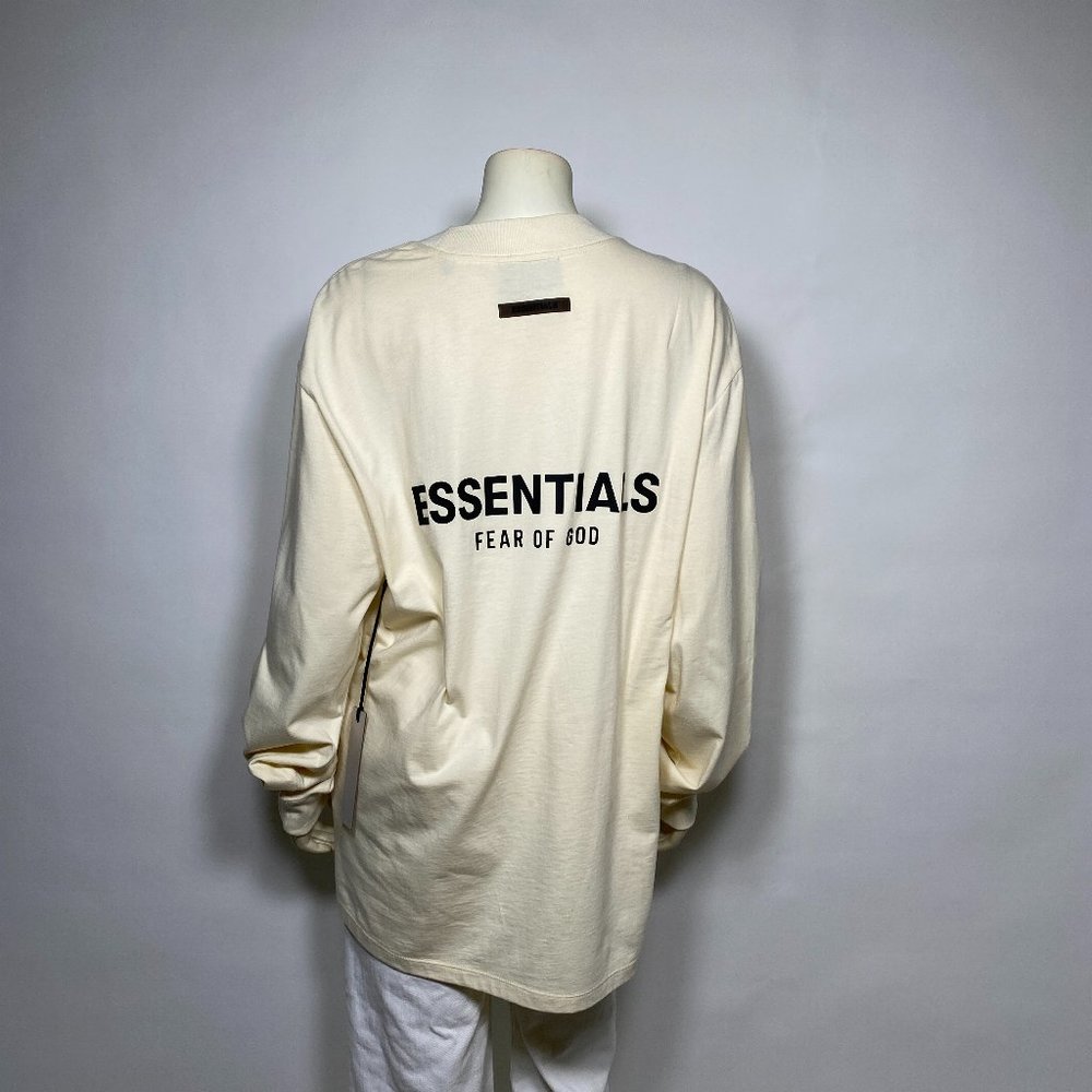 FOG ESSENTIALS Ivory Basic Long Sleeve